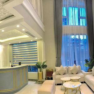 Tuong VI Corner